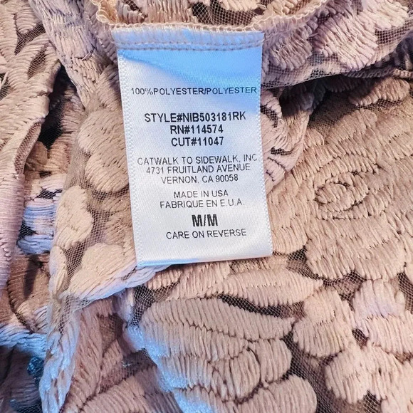 NWT Pleione Women’s Floral Pattern Lace Top With Bell Sleeves - Picture 7 of 7